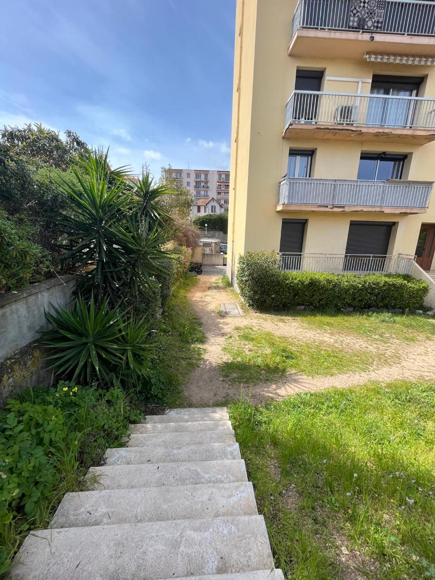 Superbe T2 Avec Place De Parking Ajaccio  Dış mekan fotoğraf